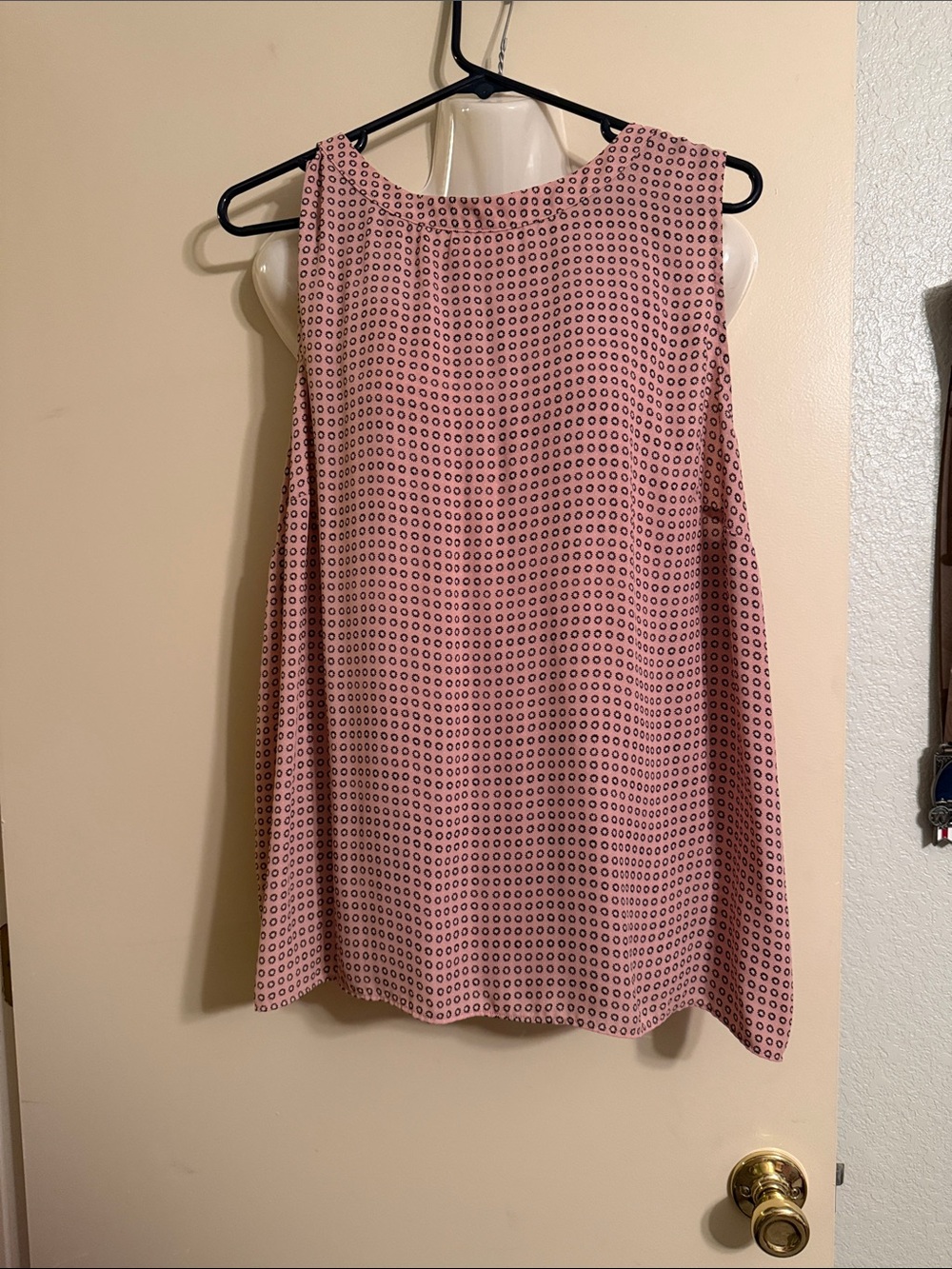 LOFT Pink Sleeveless Geometric Print Blouse